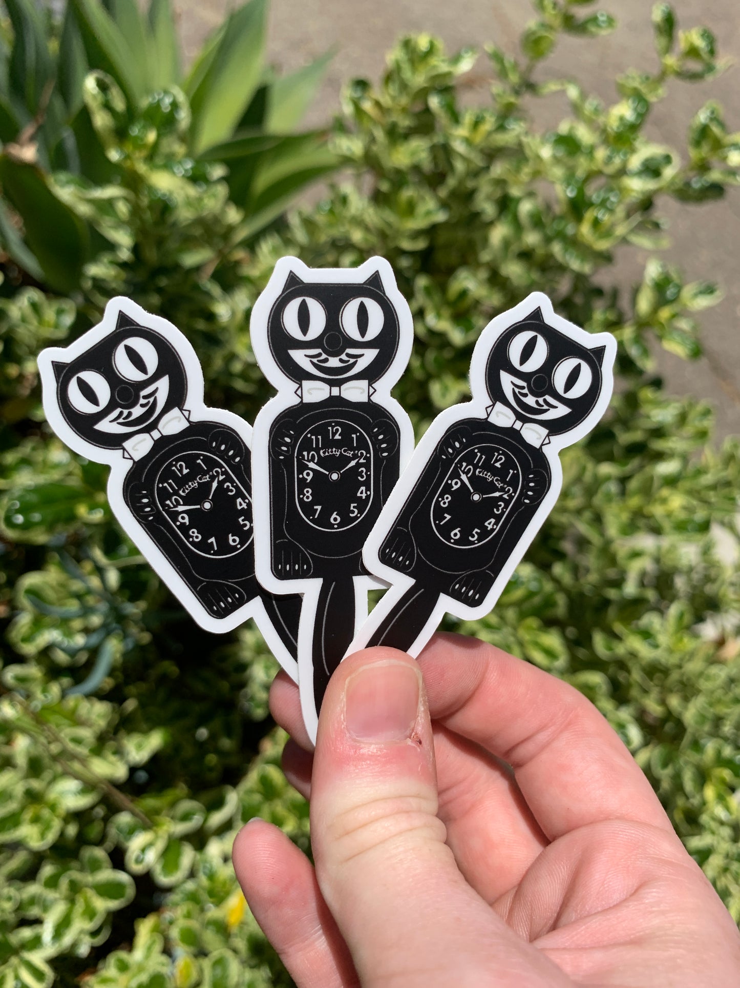 Kit-Cat Klock Sticker/Magnet - Black