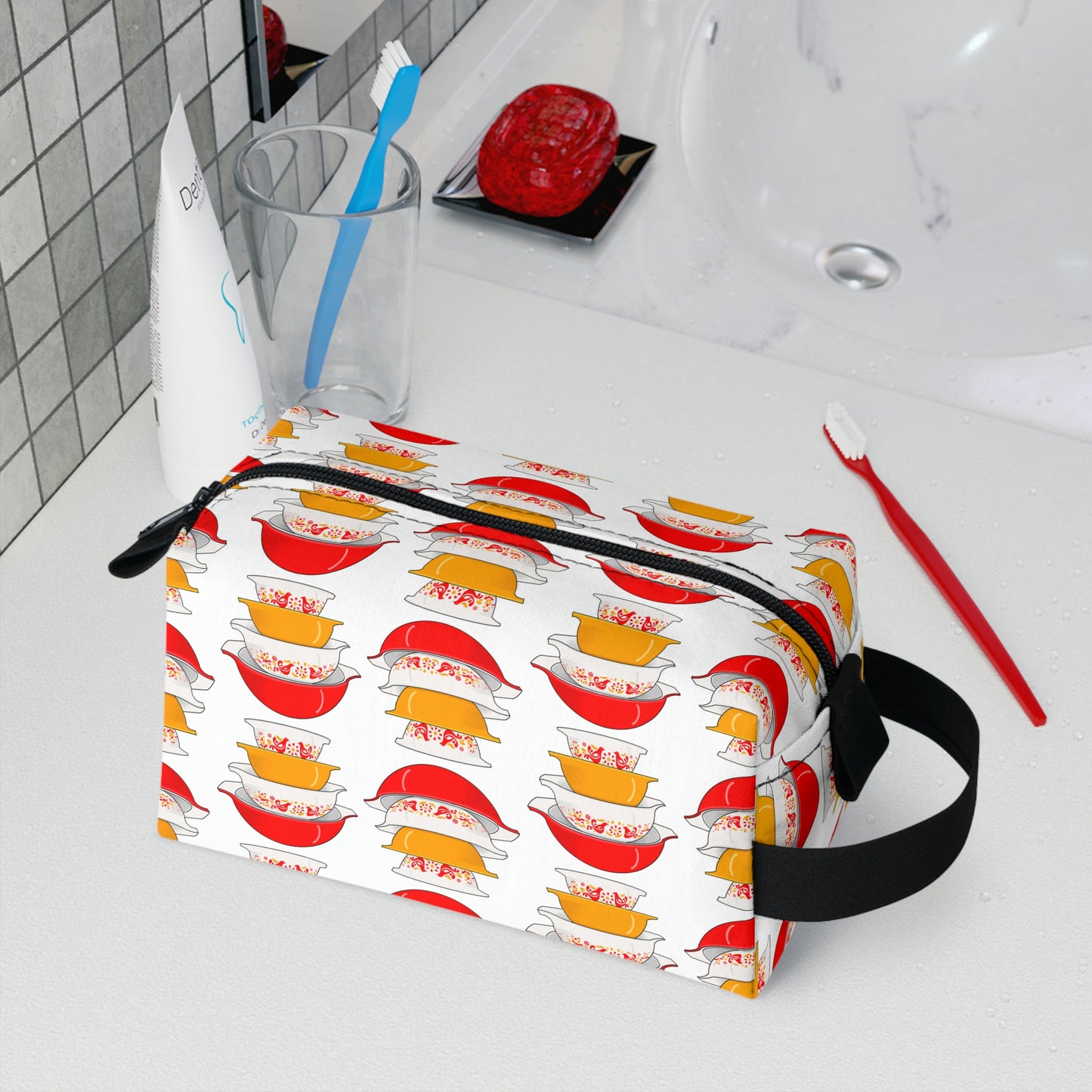 Vintage Pyrex Friendship Pattern Toiletry Bag