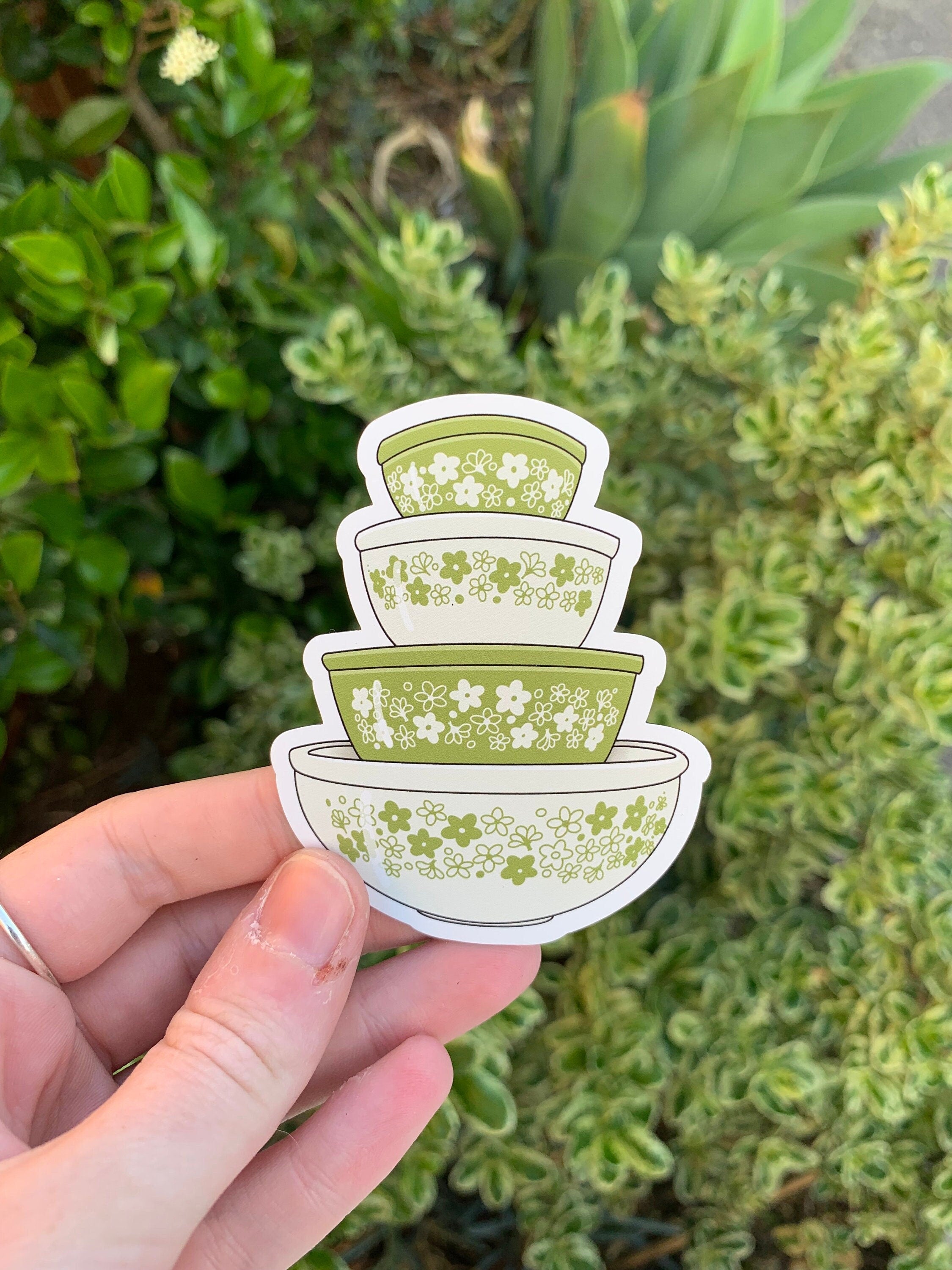 Pyrex popular Daisy mixing bowls